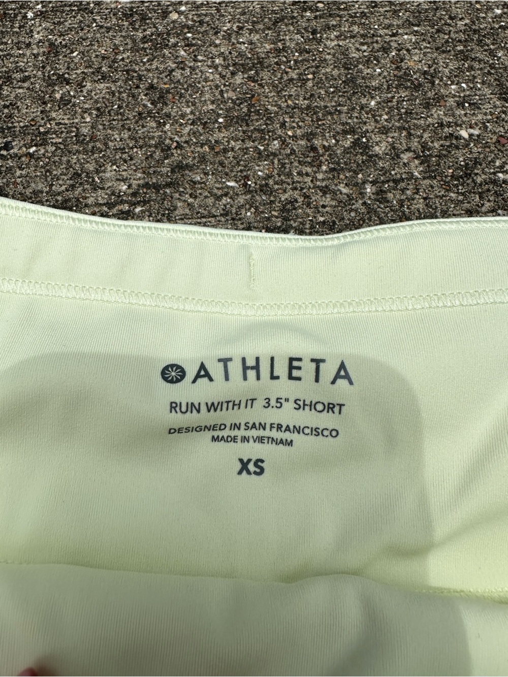 Athleta Light Yellow Run With It 3.5" Short - Size XS - Picture 2 of 5